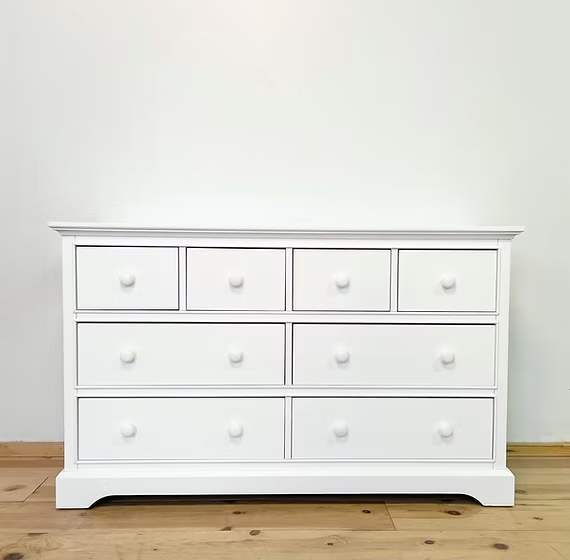 Great Lakes 8 Drawer Dresser