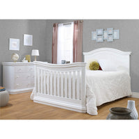 Ellie Curved Convertible Crib