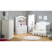 Ellie Curved Convertible Crib