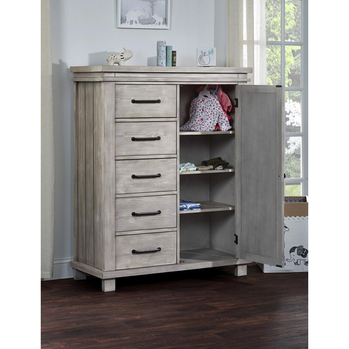 Hempstead Chifferobe
