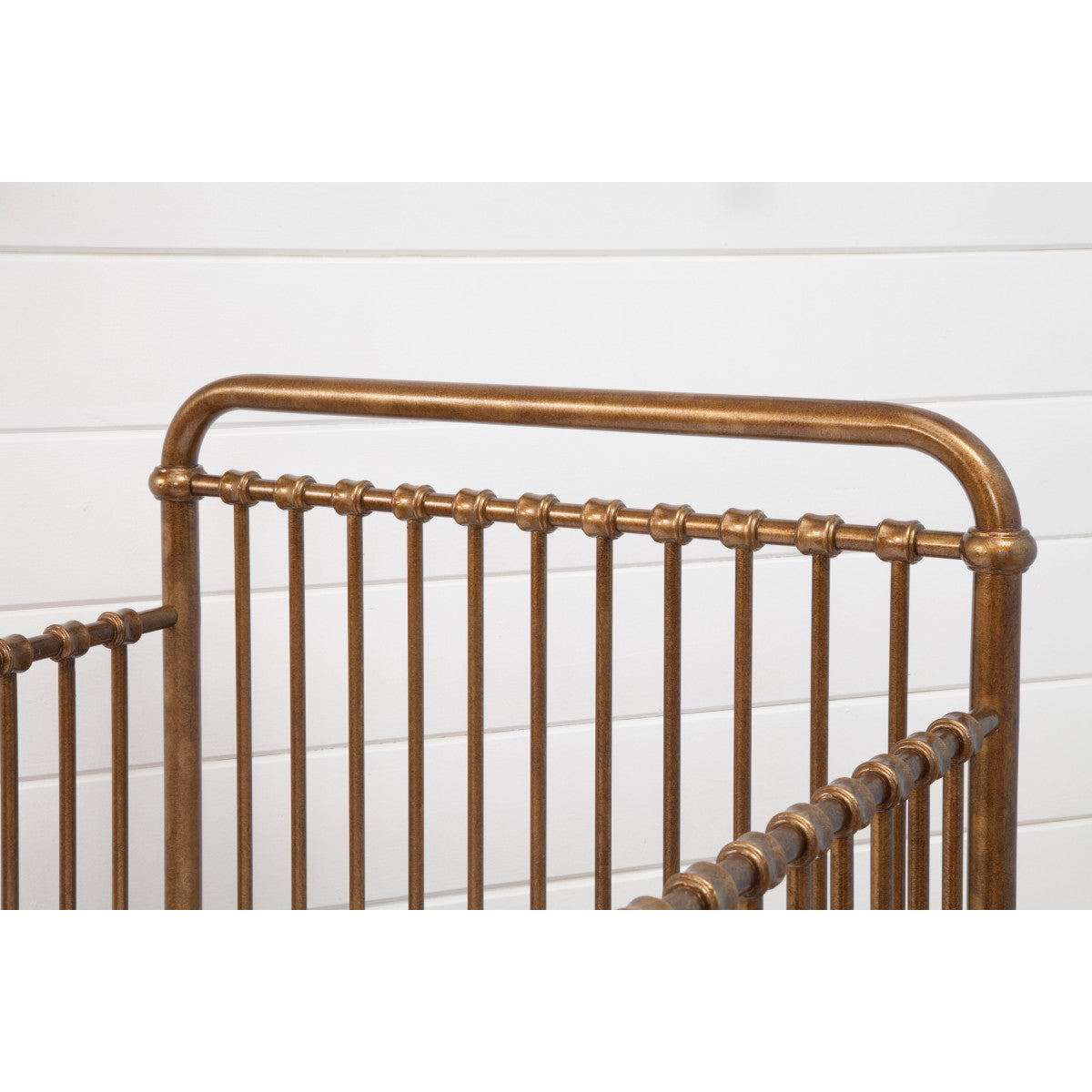 Manhattan Stationary Crib