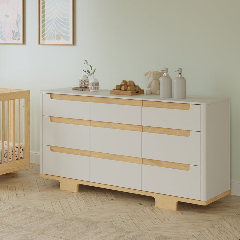 M23428WN,Yuzu 9-Drawer Dresser  Assembled in White/Natural
