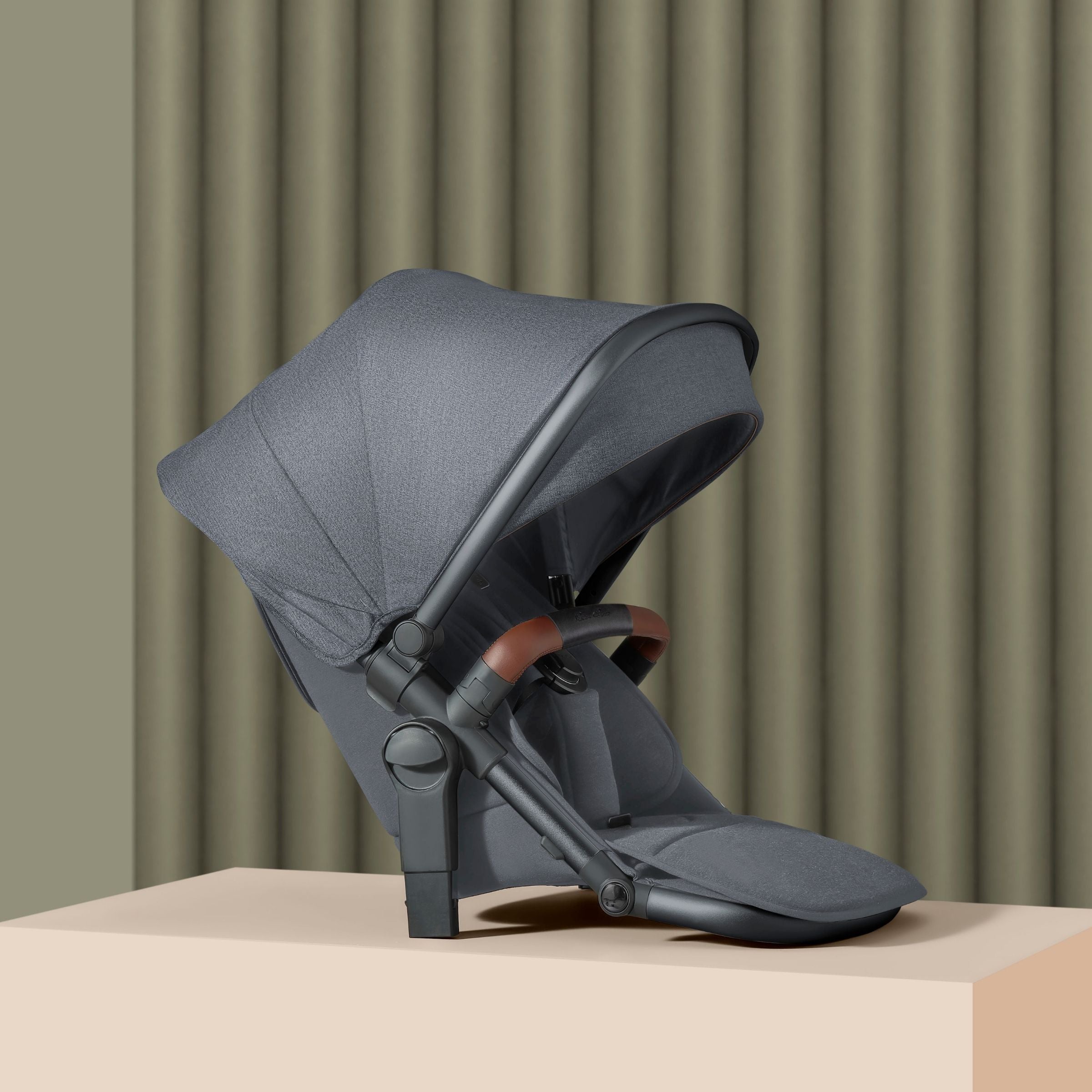 Tandem Silver Cross Wave Pushchair Age Wave Double Pram Silver