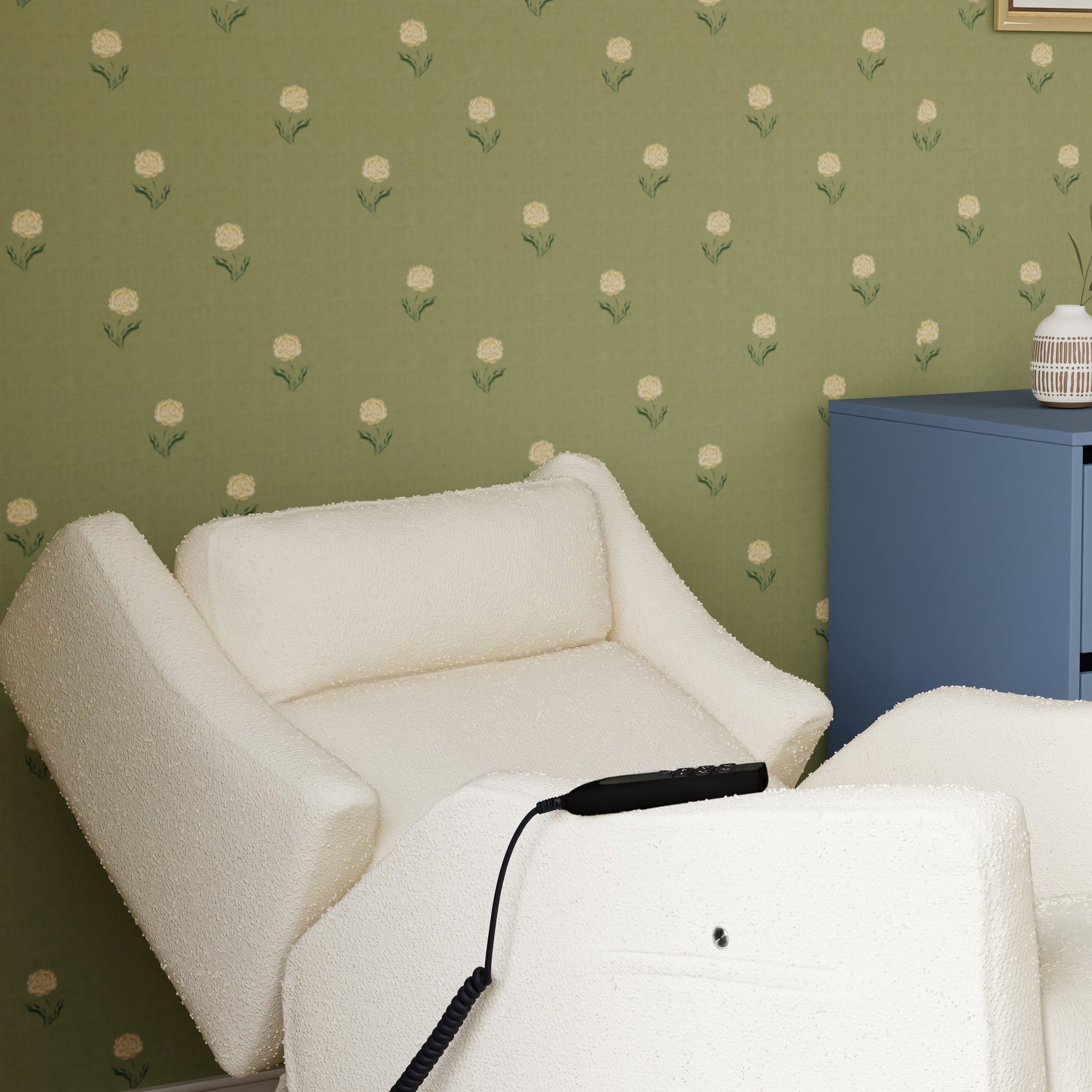 M11283PWB,Kiwi Deluxe Power Glider Recliner w/Heat&Massage in Performance Ivory Boucle