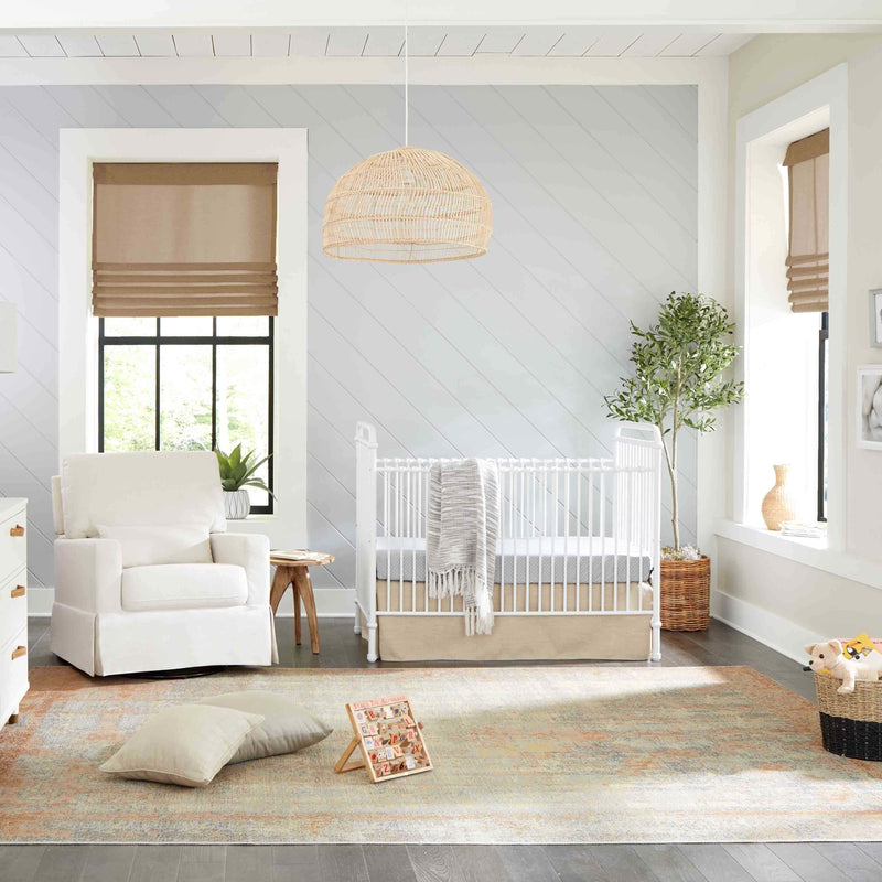 B15501WX,Abigail 3-in-1 Convertible Crib in Washed White