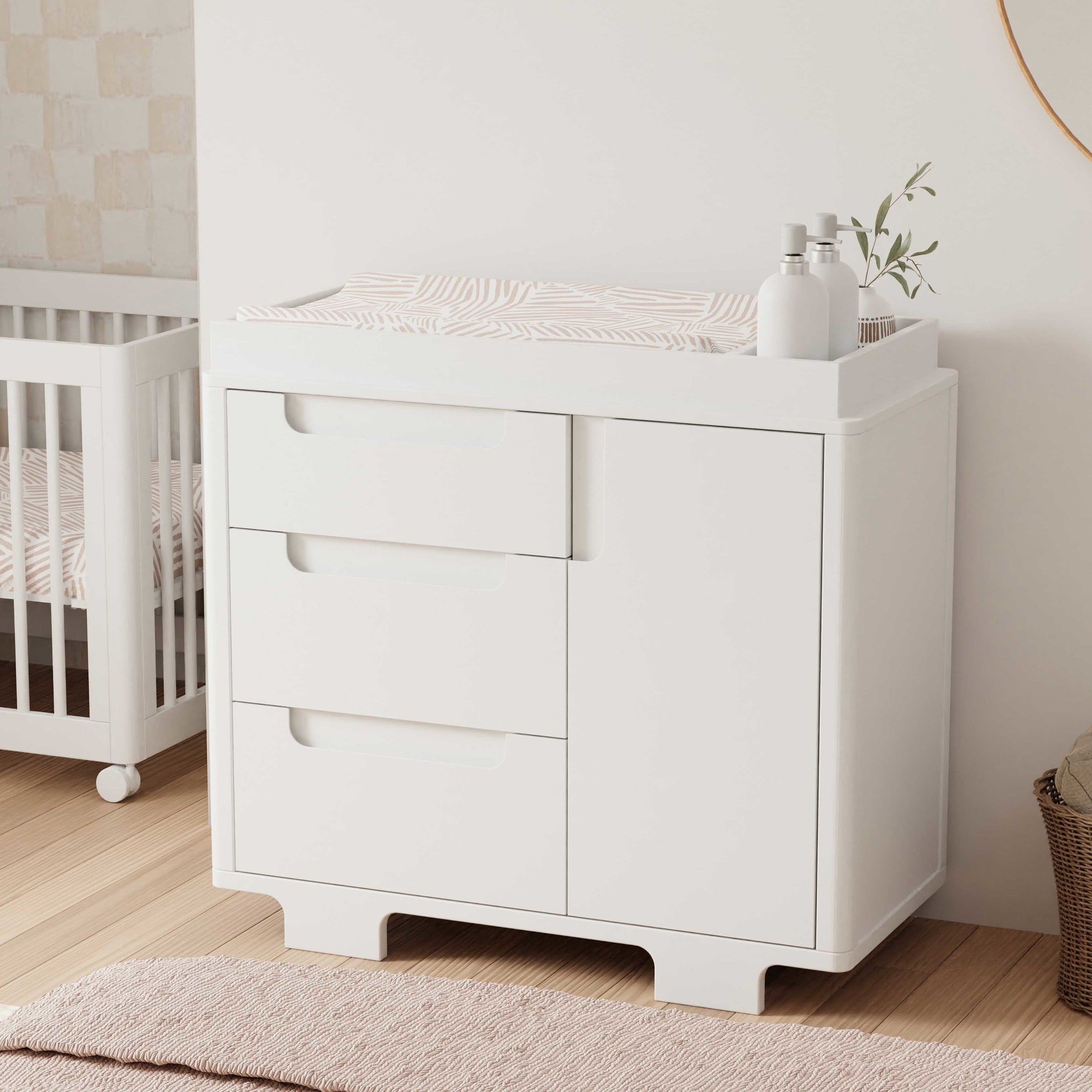 M23423W,Yuzu 3-Drawer Changer Dresser in White