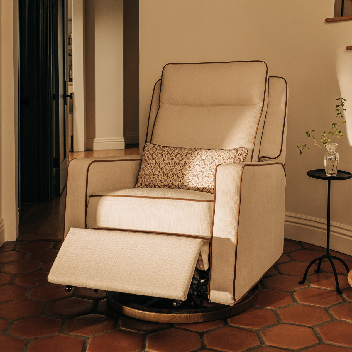 M23082PCMTB,Nate Berkus x Babyletto Sigi Pro Power Recliner in Performance Cream Linen w/Toffee Base
