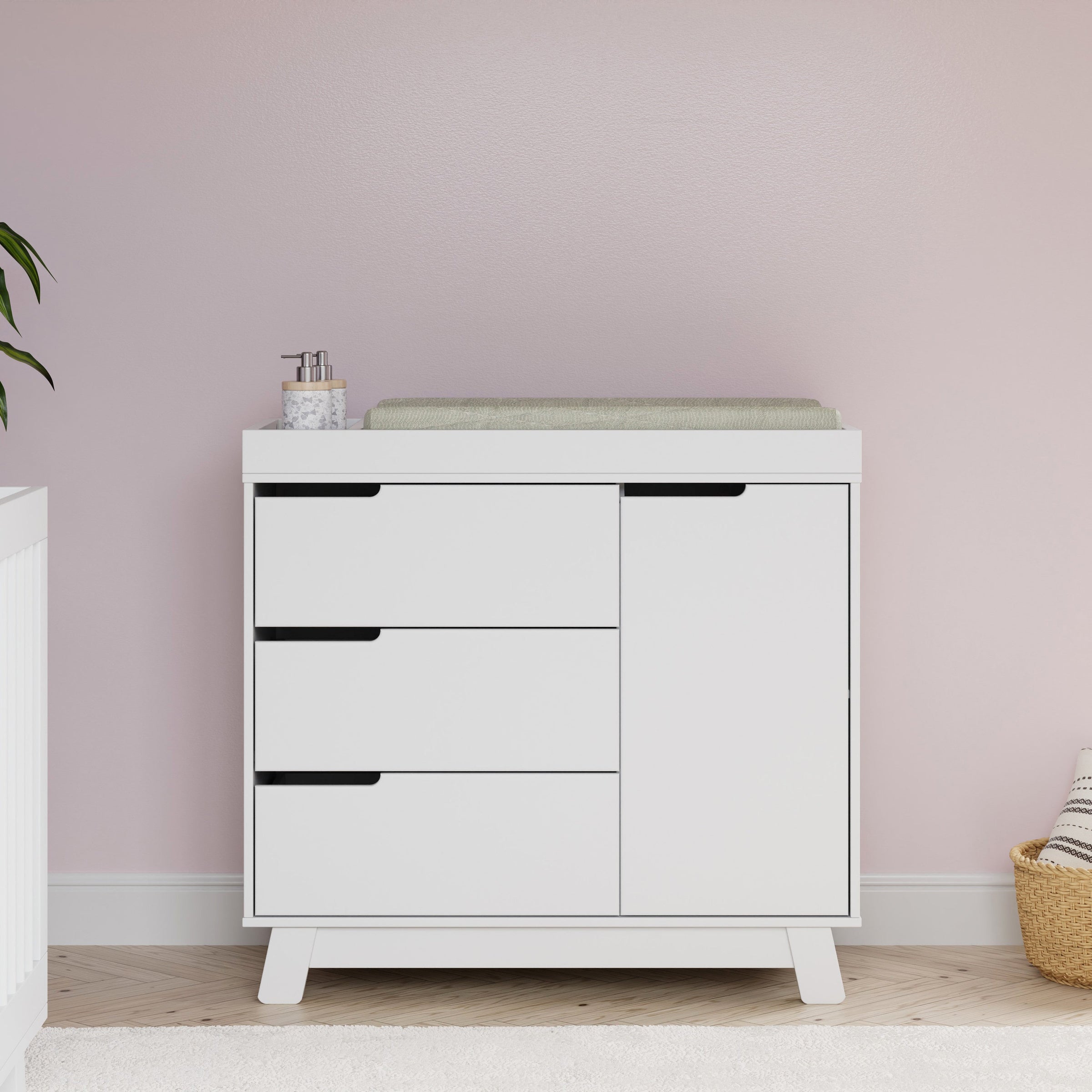 M4223W,Hudson 3-Drawer Changer Dresser w/Removable Changing Tray in White