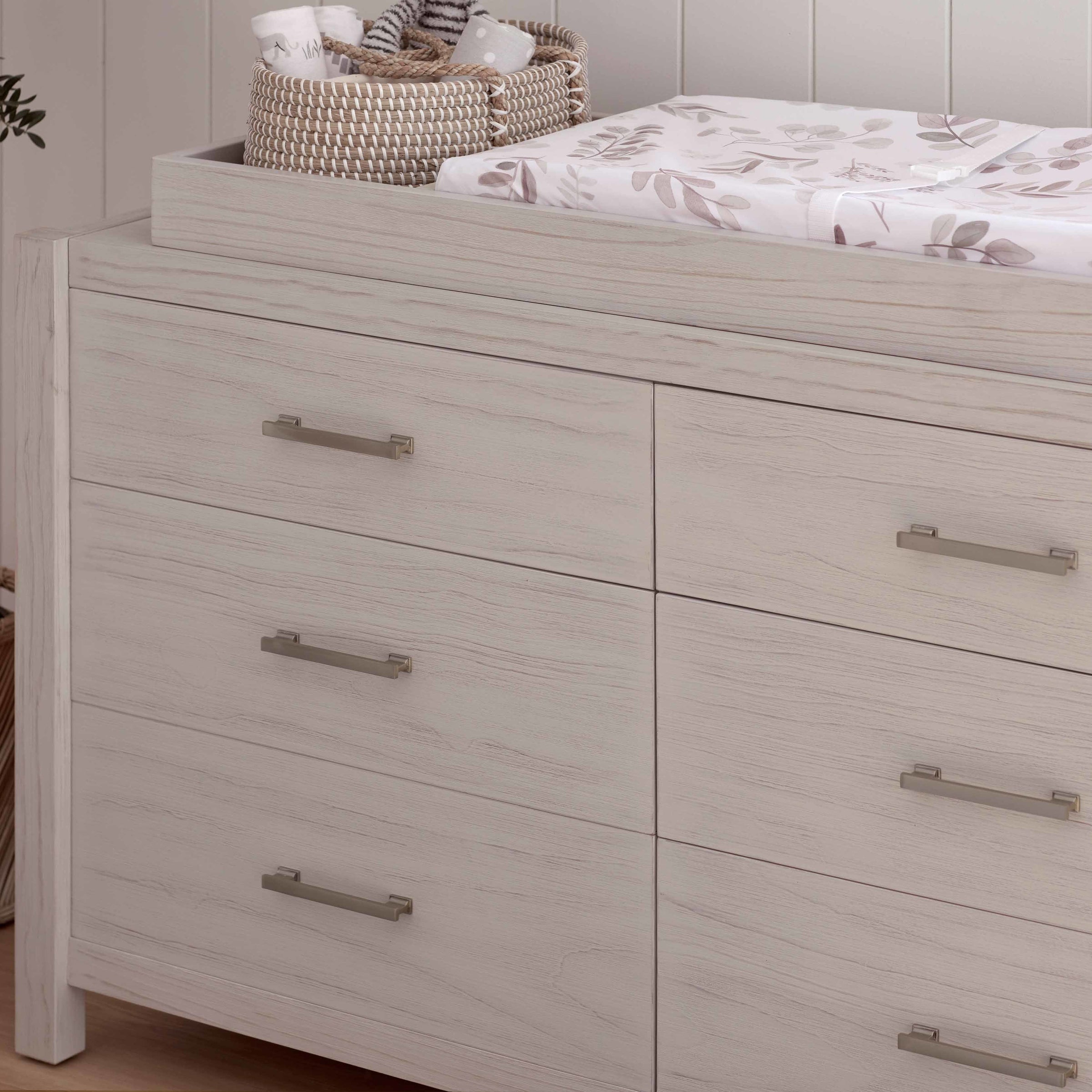 B26416WDF,Hemsted 6-Drawer Assembled Dresser in White Driftwood