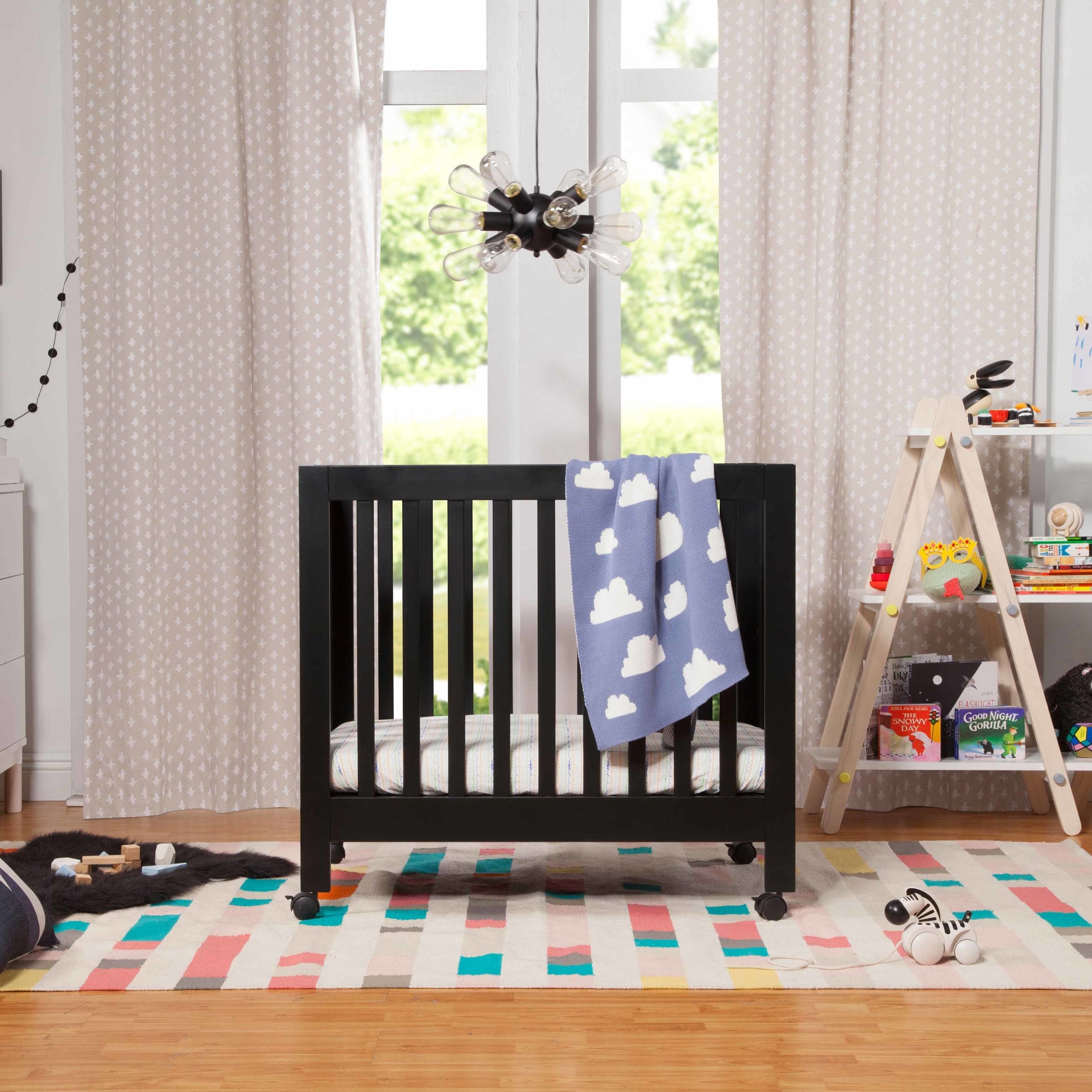 M6698B,Origami Mini Crib in Black Finish