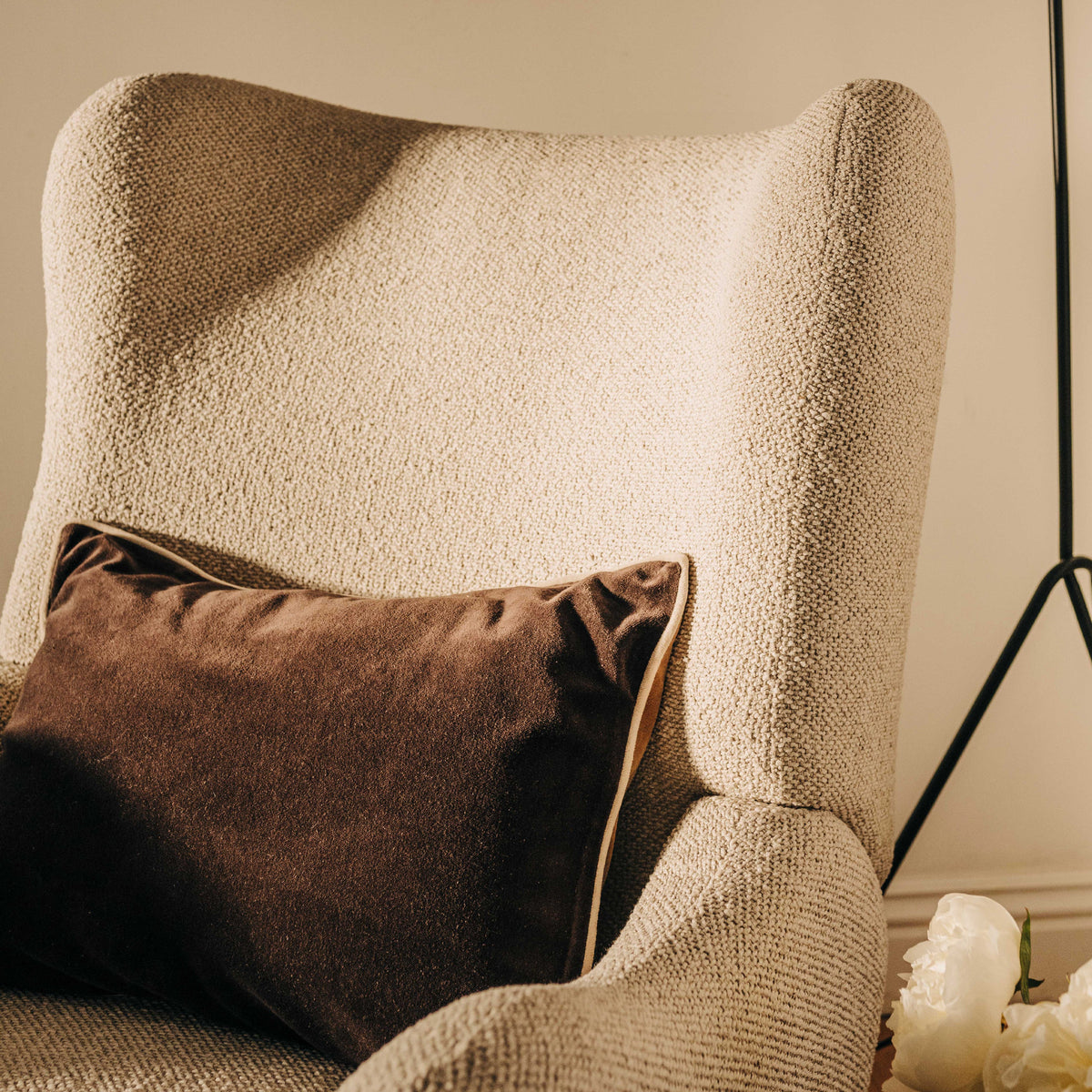 M34288PSWTB,Nate Berkus x Babyletto Westham Power Recliner in Performance Powder Slub Weave w/Toffee Base