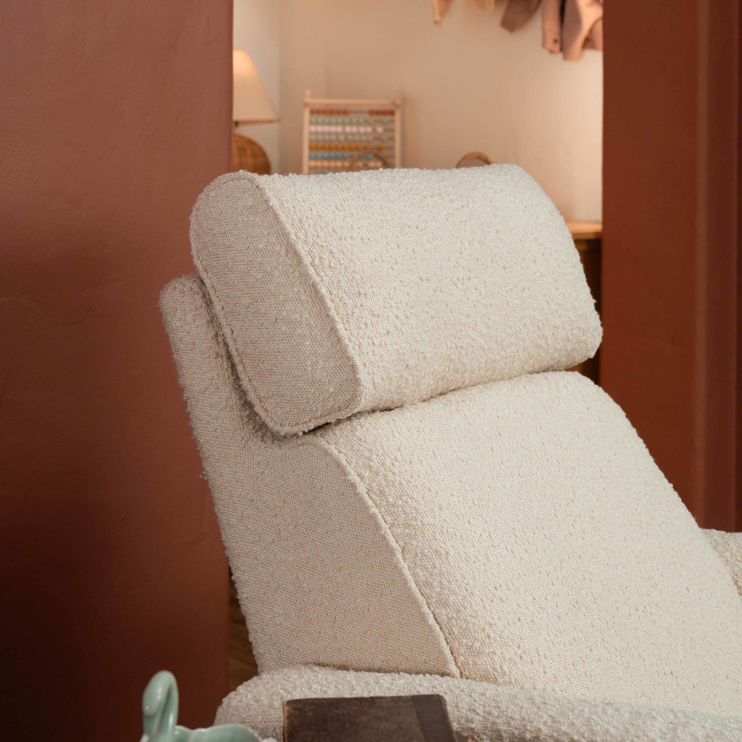 M17183PWB,Willa Deluxe Power Glider Recliner w/Heat&Massage in Performance Ivory Boucle