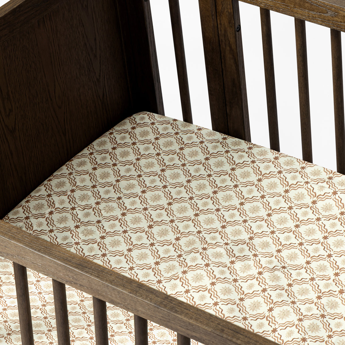T34335ASR,Nate Berkus x Babyletto Crib Sheet in Autumn Star