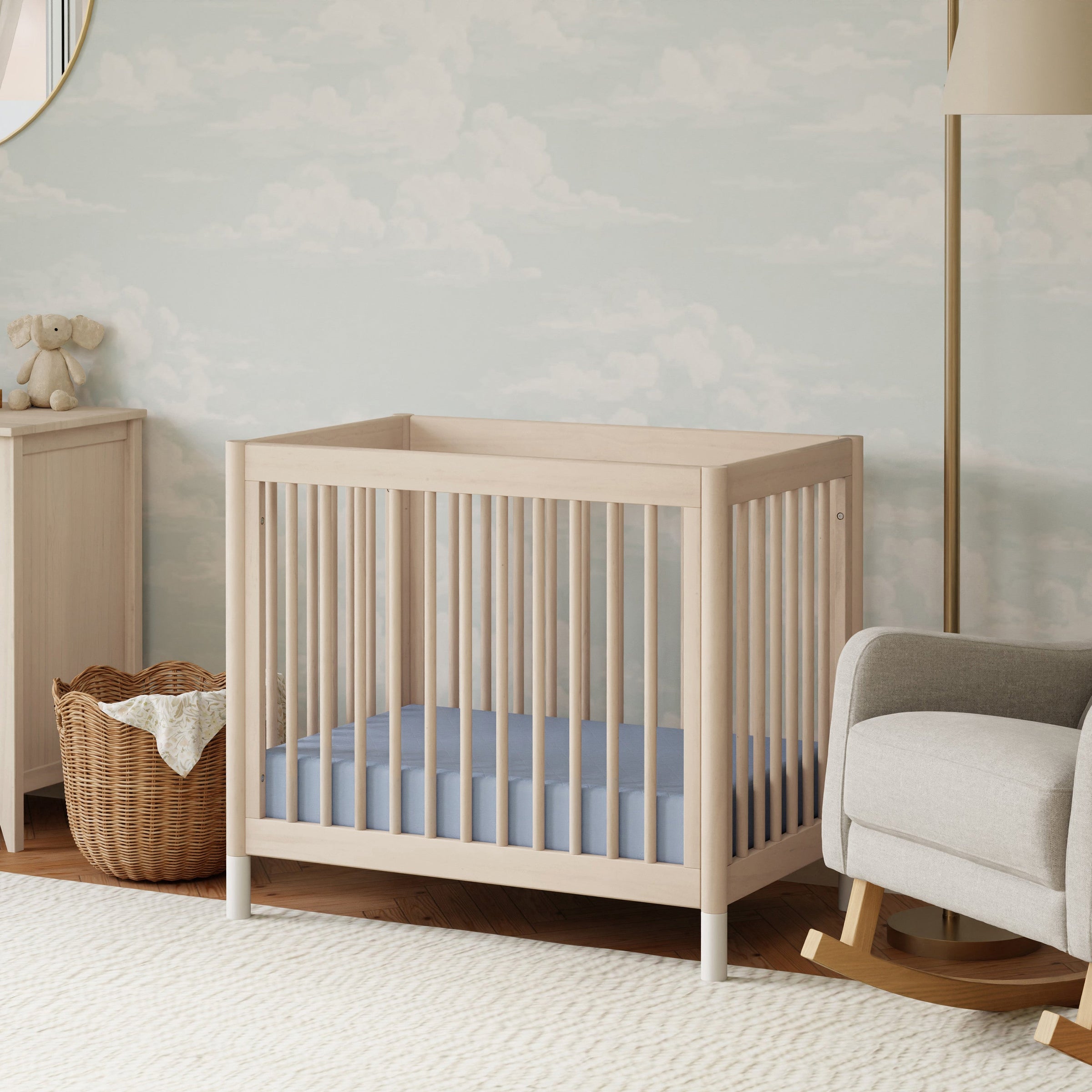 M12998NXW,Gelato 4-in-1 Convertible Mini Crib and Twin bed in Washed Natural Finish w/White Feet