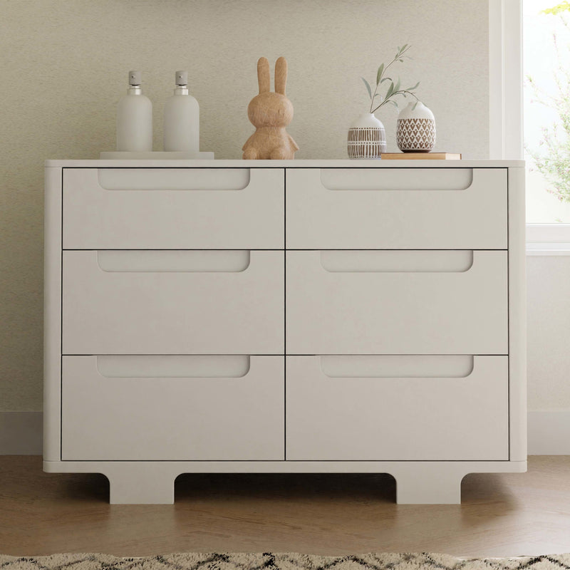 M23426W,Yuzu 6-Drawer Dresser in White