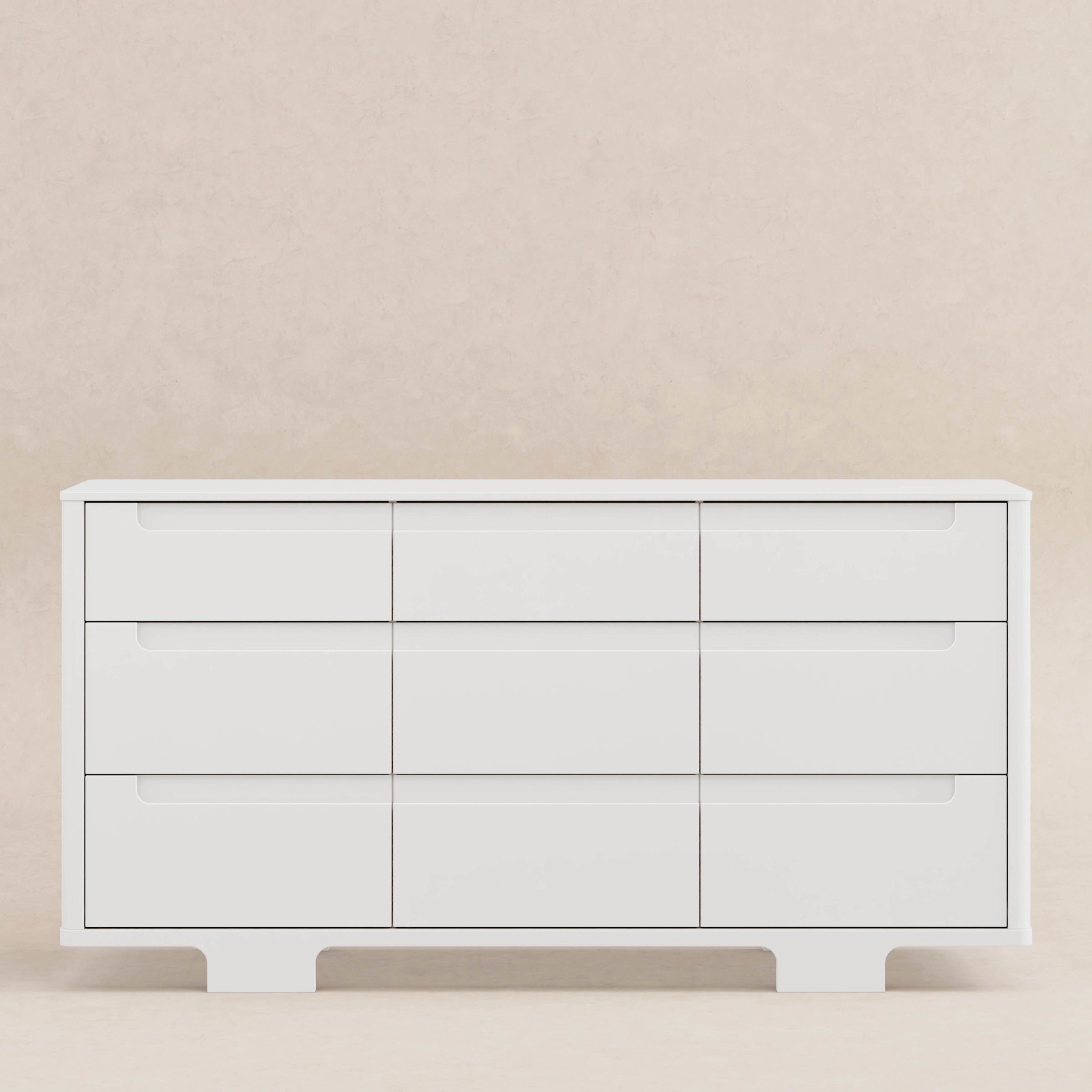 M23428W,Yuzu 9-Drawer Dresser  Assembled in White