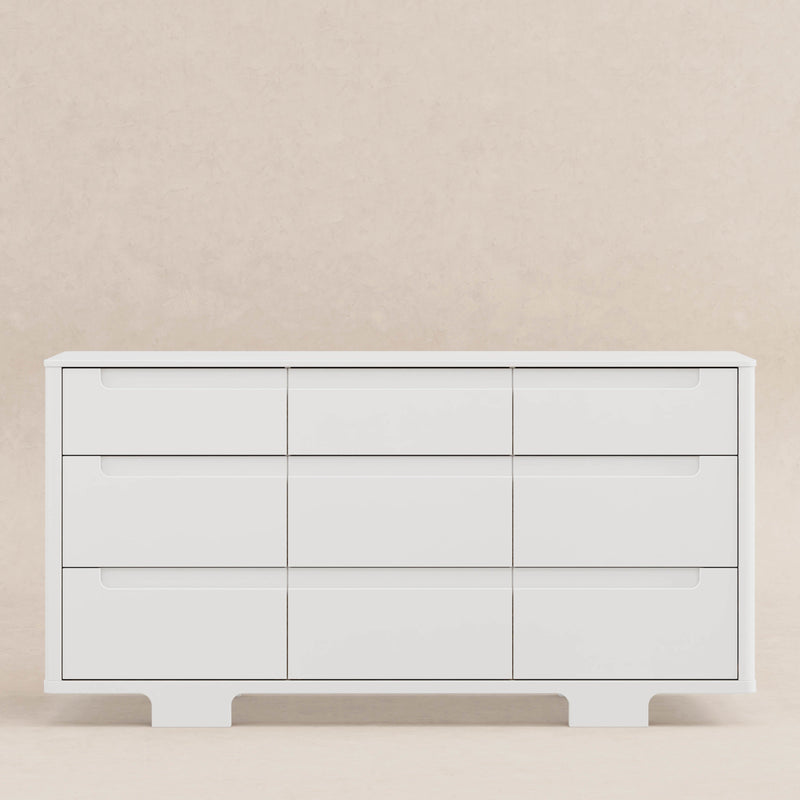 M23428W,Yuzu 9-Drawer Dresser  Assembled in White