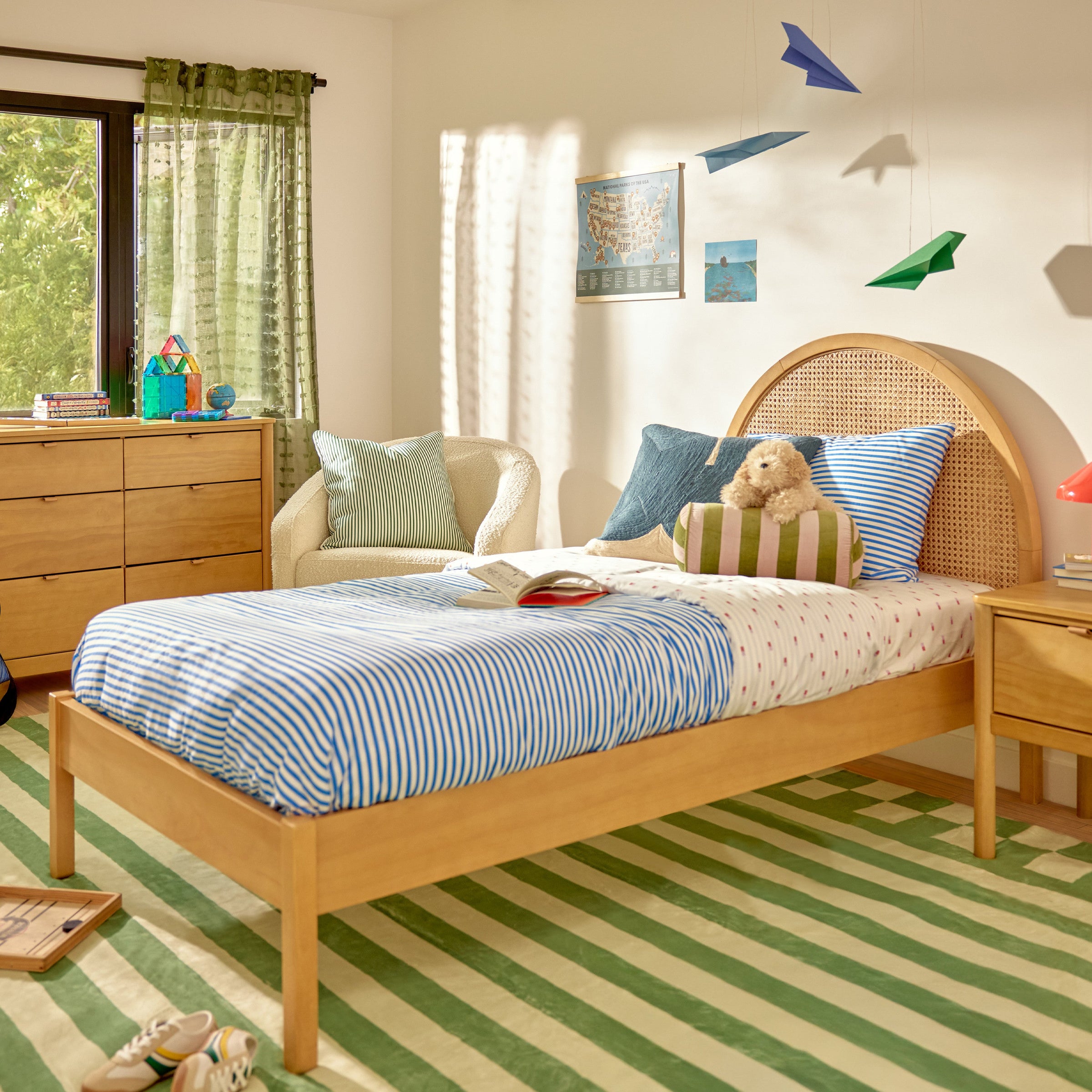 M25969HYNC,Bondi Cane Twin Bed in Honey