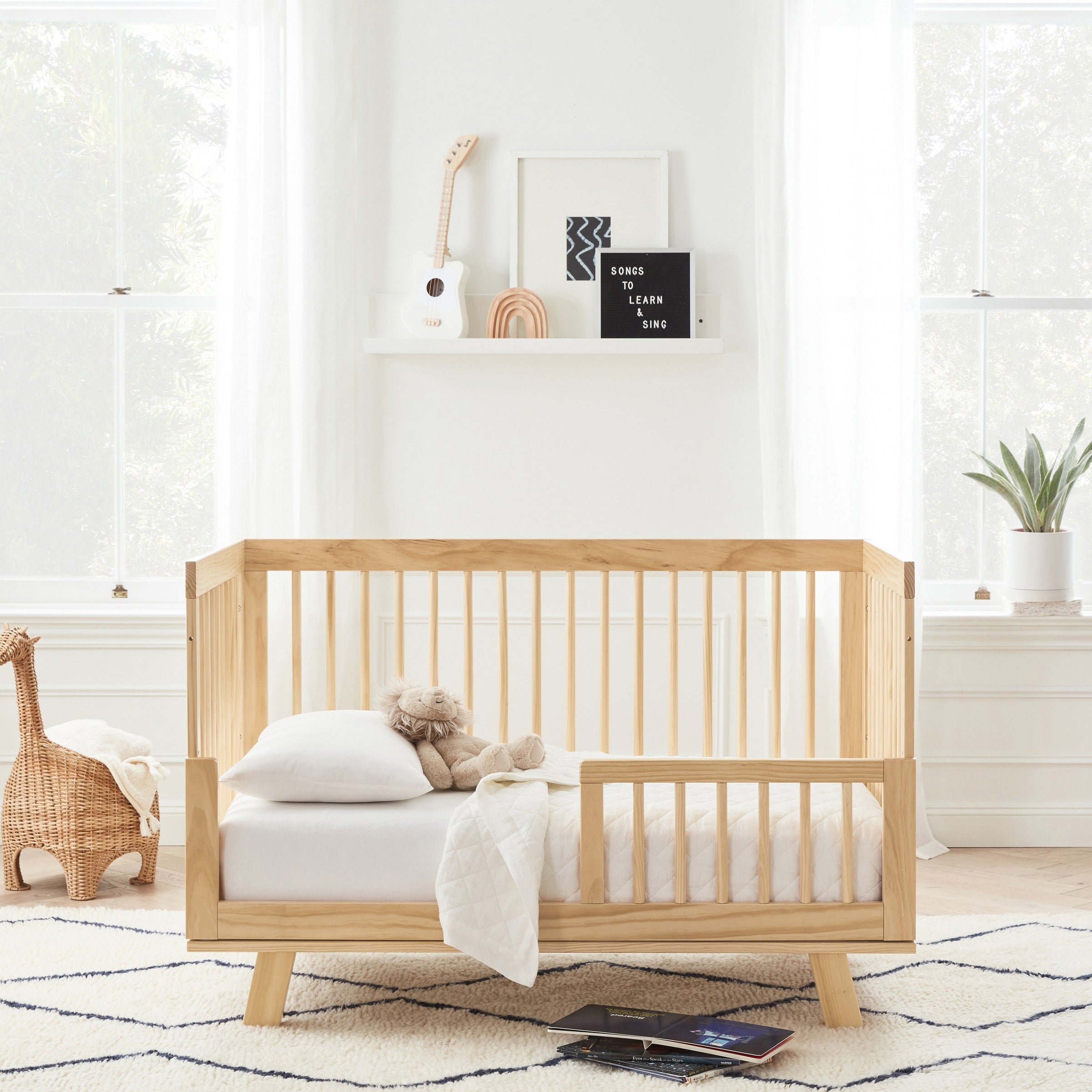 M4201N,Hudson 3-in-1 Convertible Crib w/Toddler Bed Conversion Kit in Natural Finish