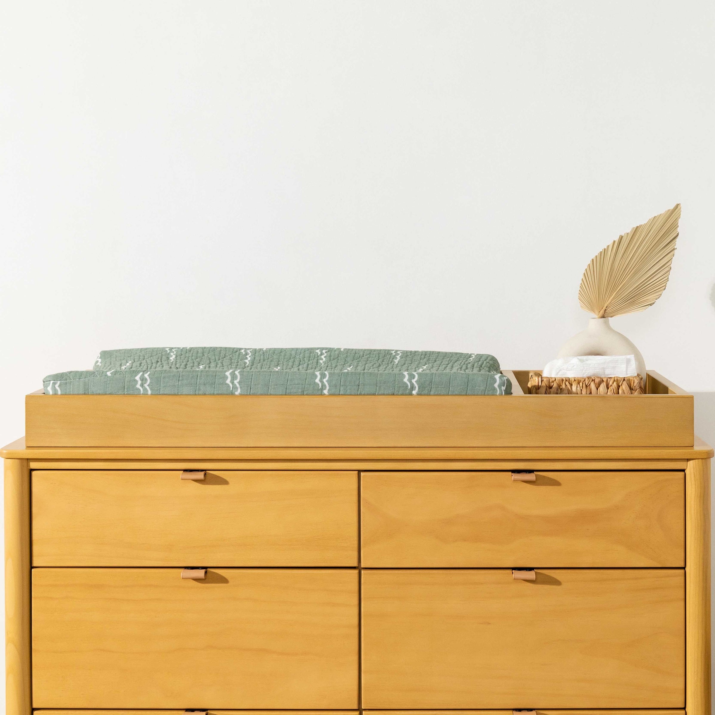 T27137,Ocean Waves Quilted Muslin Changing Pad Cover in GOTS Certified Organic Cotton