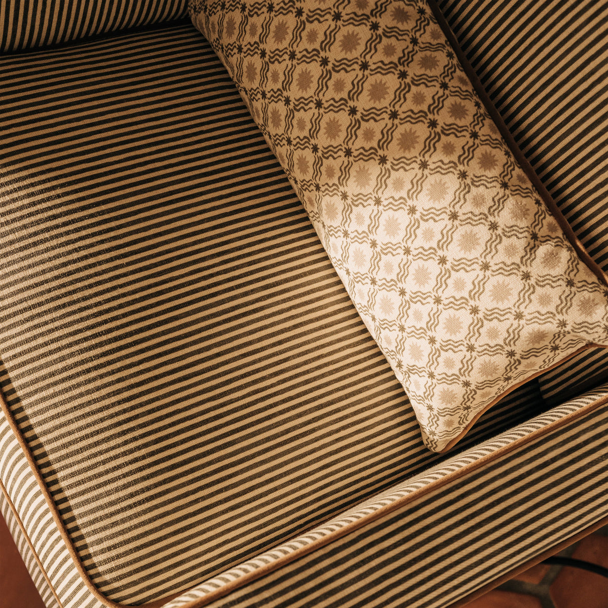 M23082OSCTB,Nate Berkus x Babyletto Sigi Pro Power Recliner in Perf Olive Stripe Eco-Crossweave w/Toffee Base