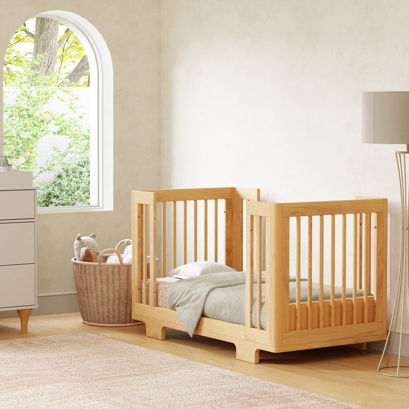 M23401N,Yuzu 8-in-1 Convertible Crib w/All-Stages Conversion Kits in Natural