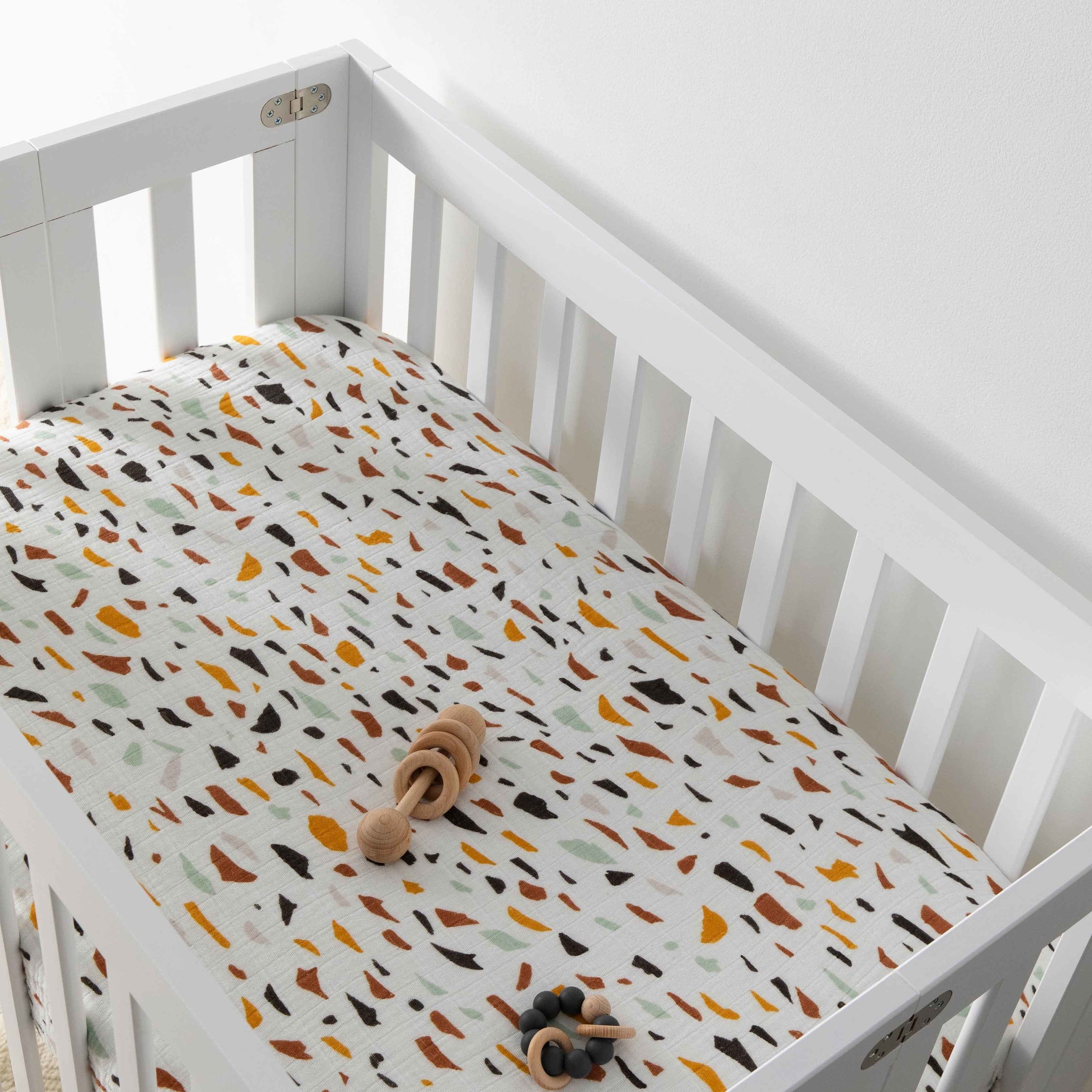 T29136,Terrazzo Muslin Mini Crib Sheet in GOTS Certified Organic Cotton