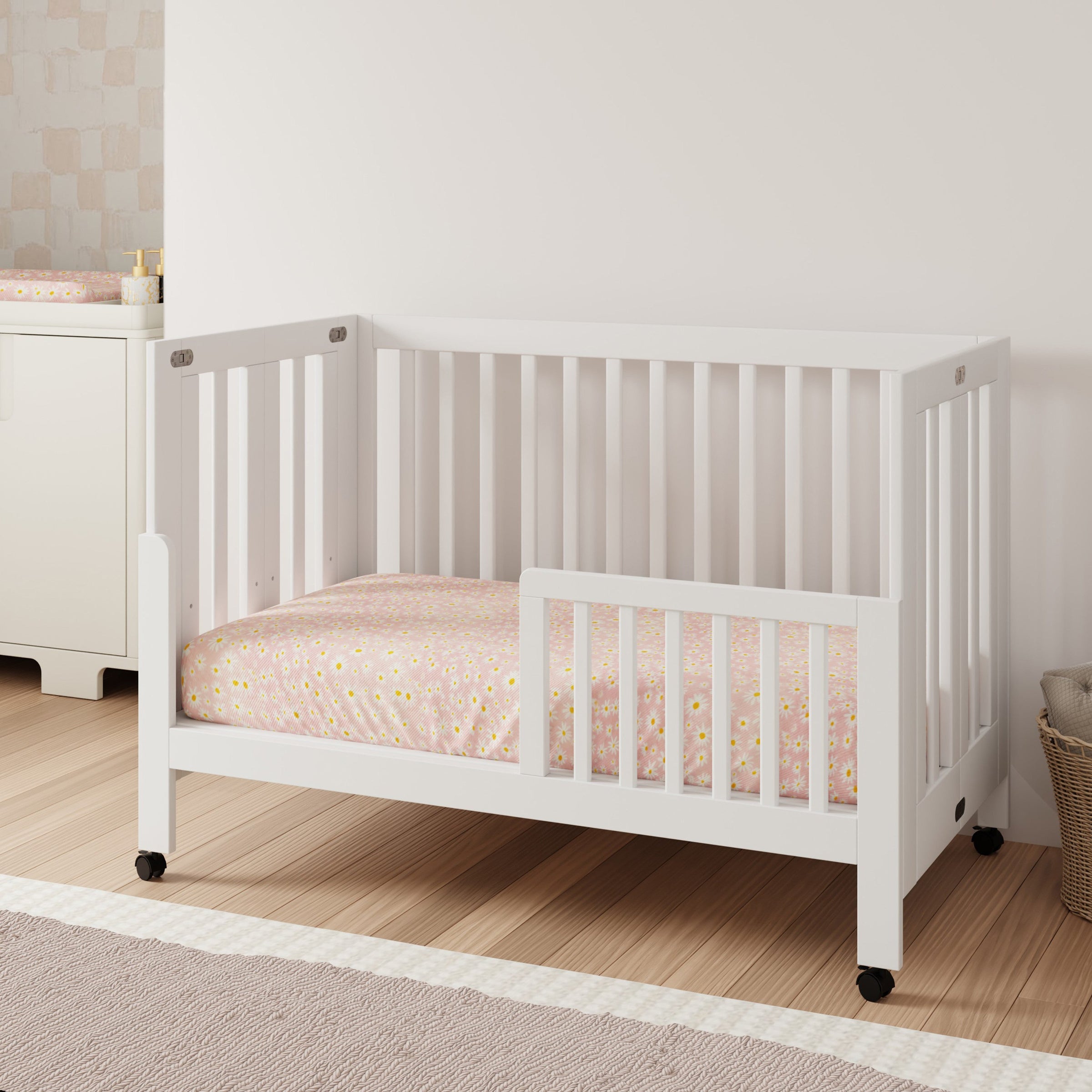M6601W,Maki Full-Size Folding Crib w/Toddler Bed Conversion Kit in White Finish
