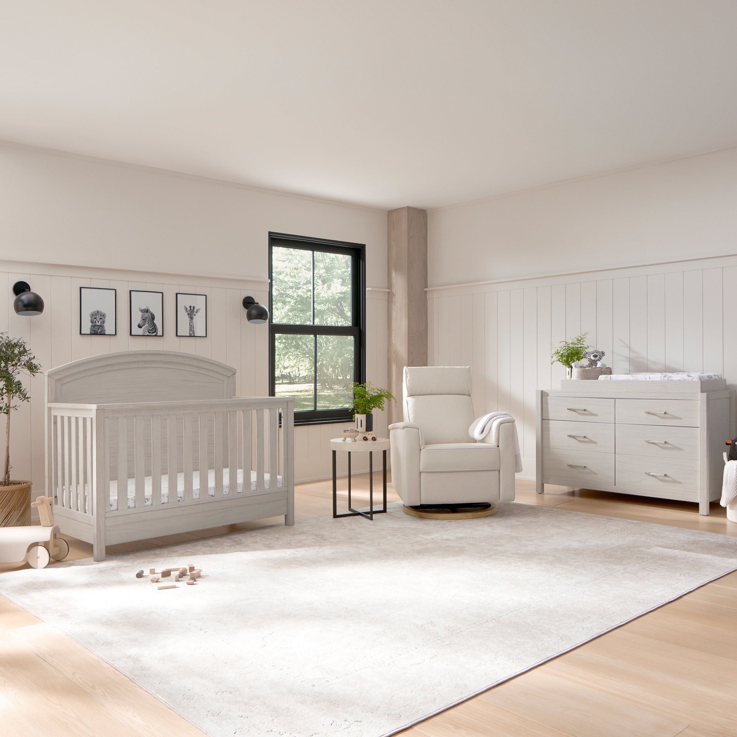 B26401WDF,Hemsted 4-in-1 Convertible Crib in White Driftwood