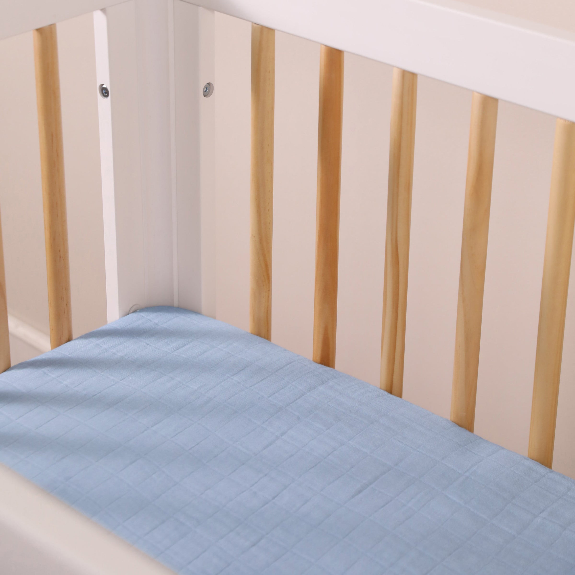 T29636DP,Dewdrop Muslin Mini Crib Sheet in GOTS Certified Organic Cotton