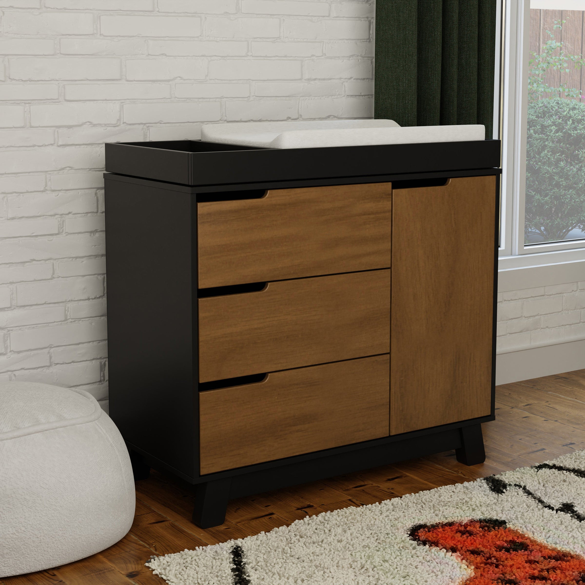 M4223BNL,Hudson 3-Drawer Changer Dresser w/Removable Changing Tray in Black/Natural Walnut