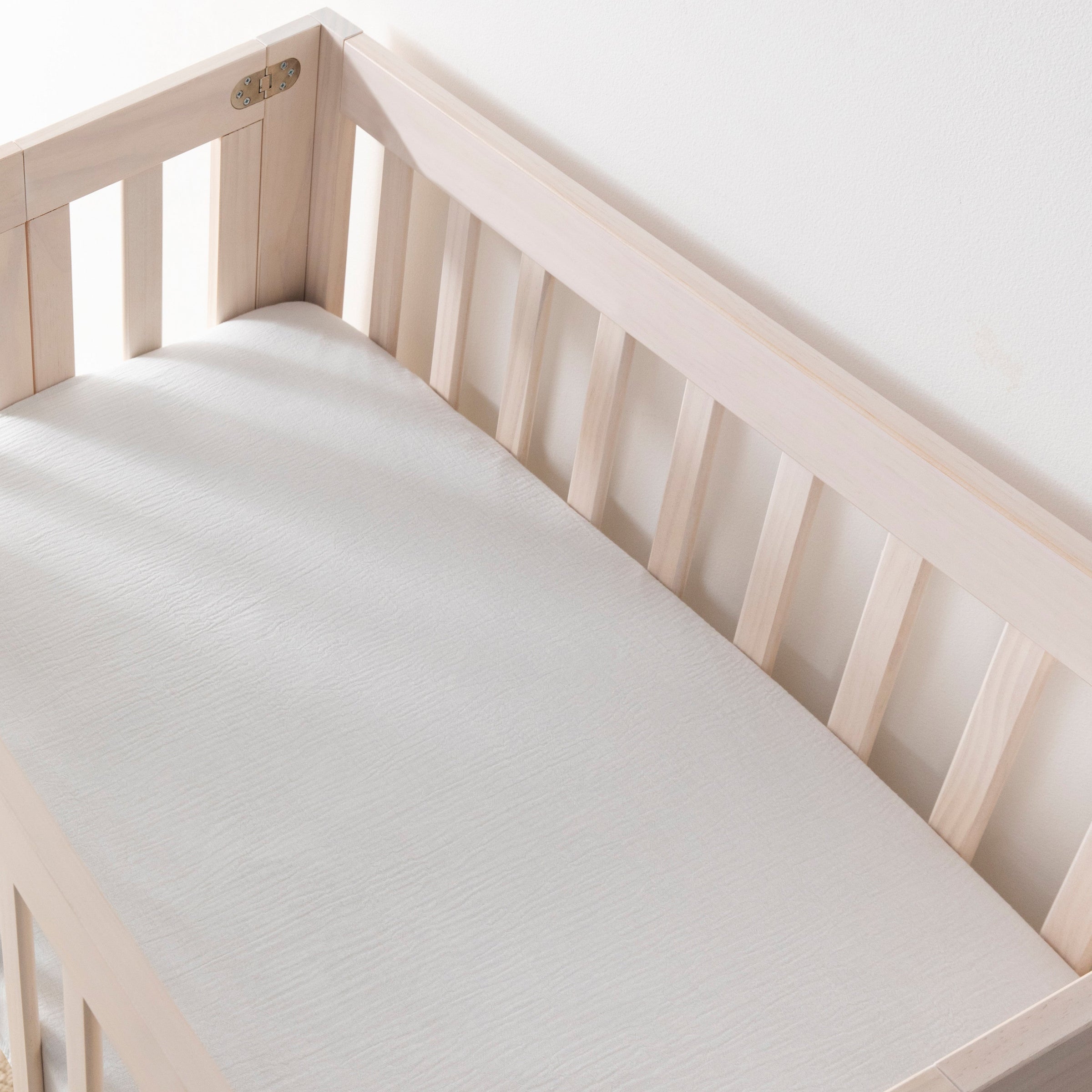 T29436,Plain White Muslin Mini Crib Sheet in GOTS Certified Organic Cotton