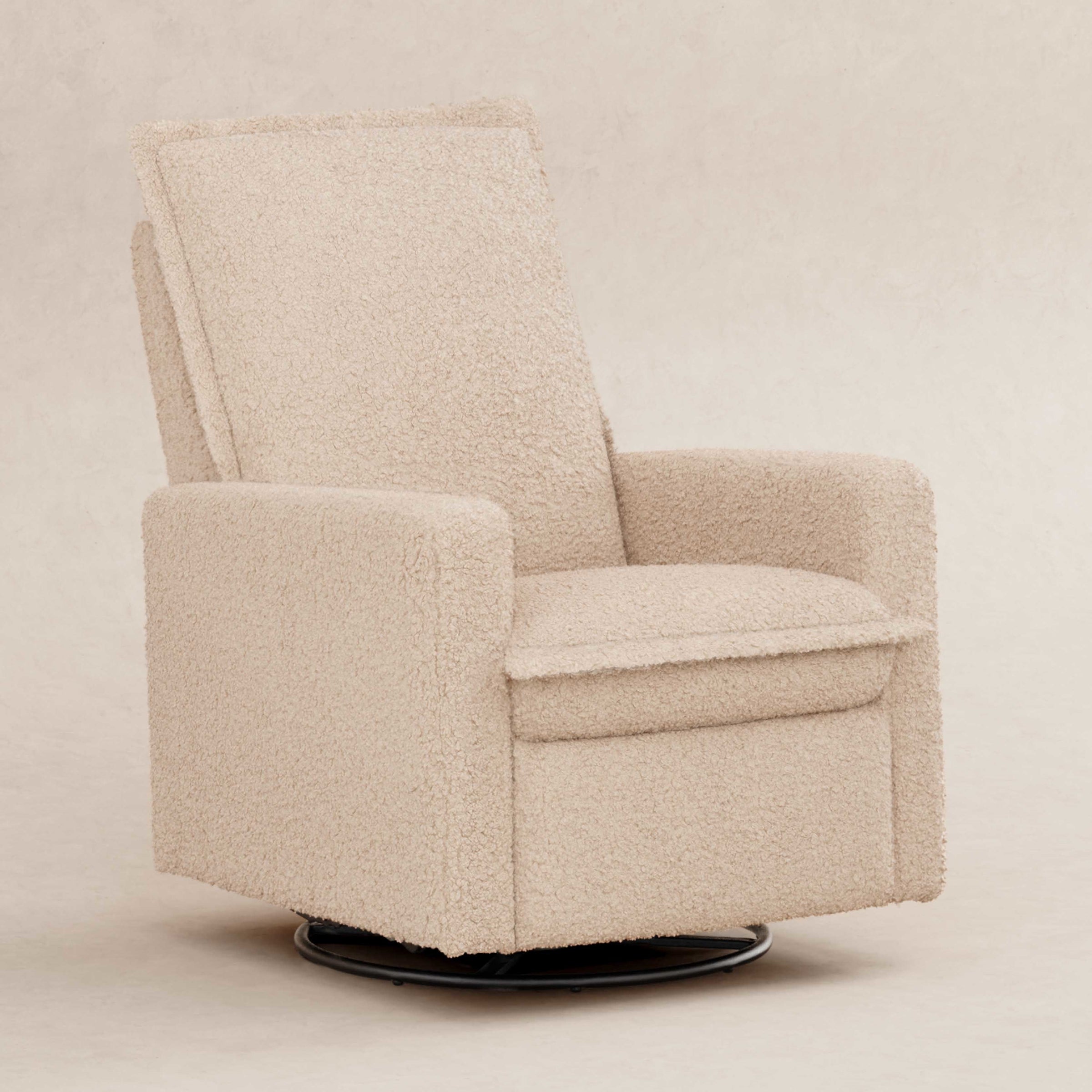 M20977CSG,Cali Flange Gliding Swivel Recliner in Chai Shearling