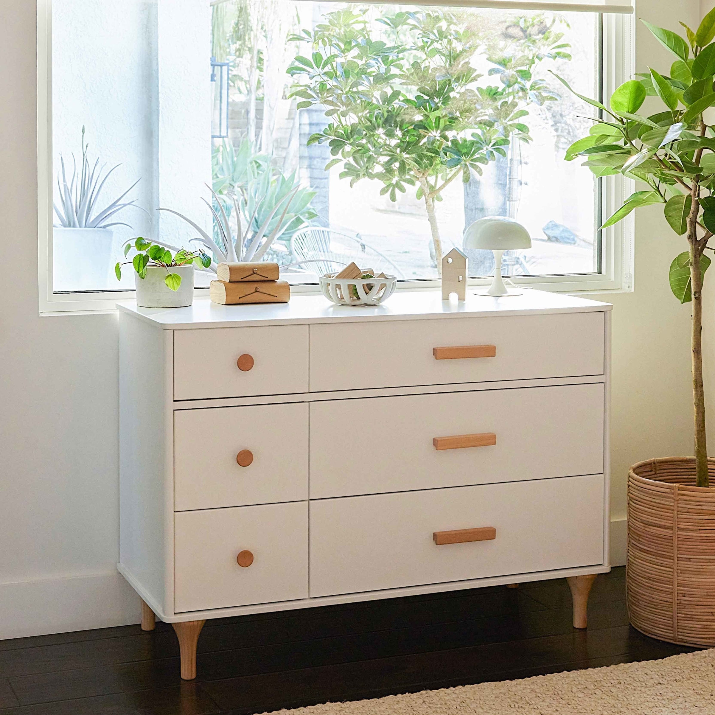 M9016WN,Lolly 6-Drawer Double Dresser  Assembled in White/Natural