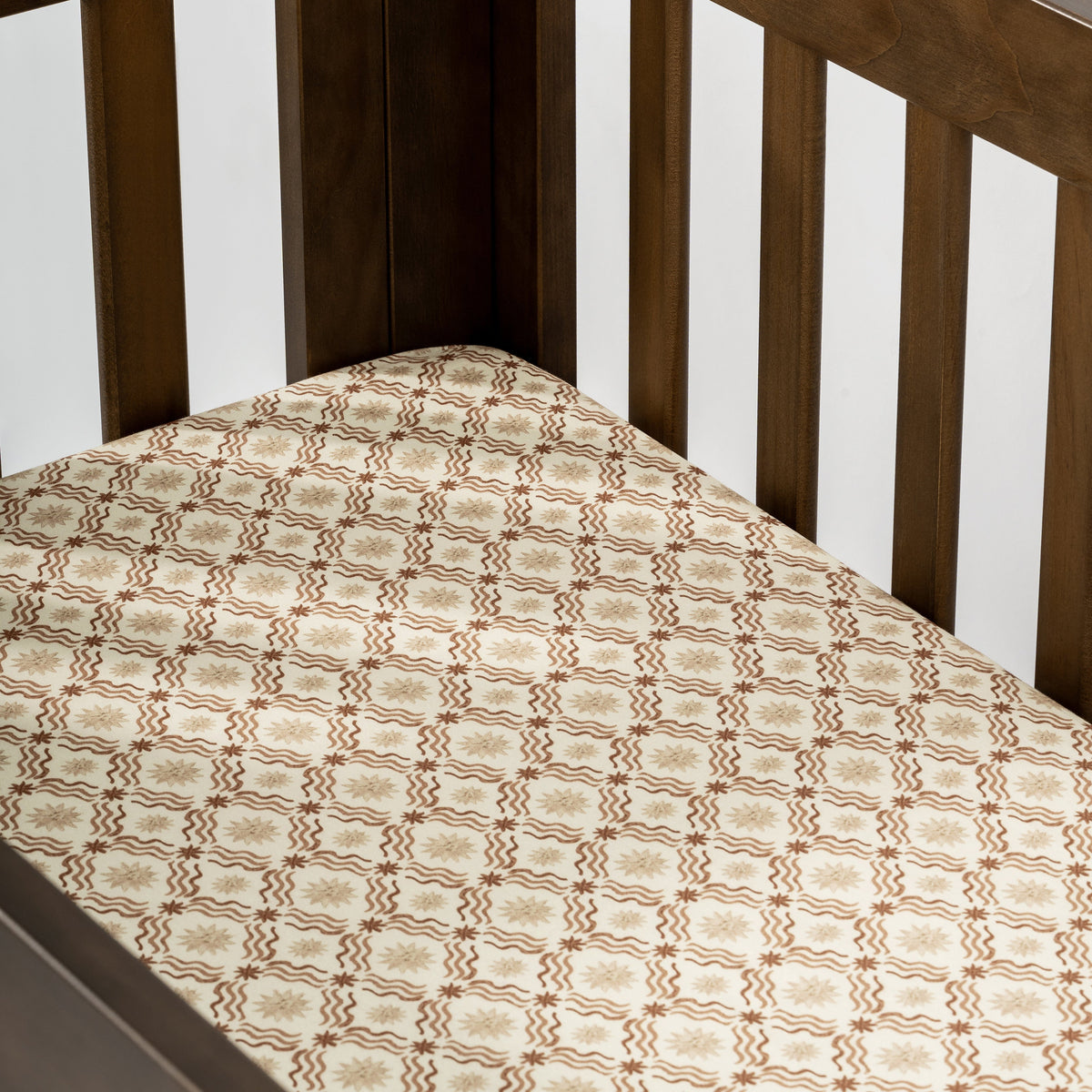T34336ASR,Nate Berkus x Babyletto Mini Crib Sheet in Autumn Star
