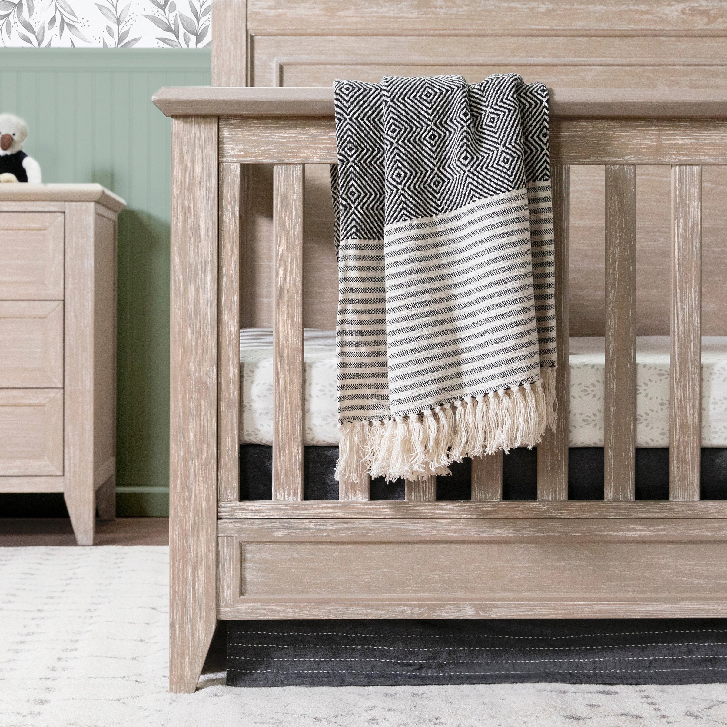 M24401SDB,Beckett Rustic 4-in-1 Convertible Flat Top Crib in Sandbar